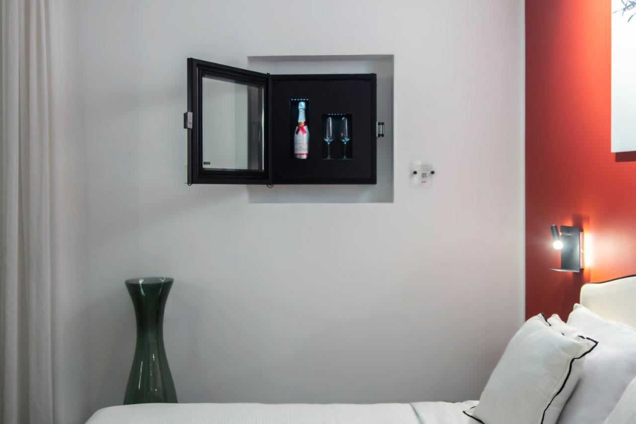 Le Stanze Del Barone Bed & Breakfast Наполи Екстериор снимка